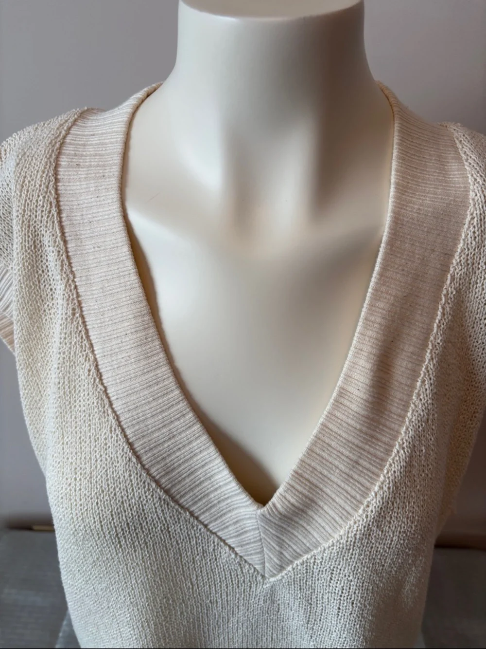 Zara Oversized Knit Vest - Picture 4 of 8